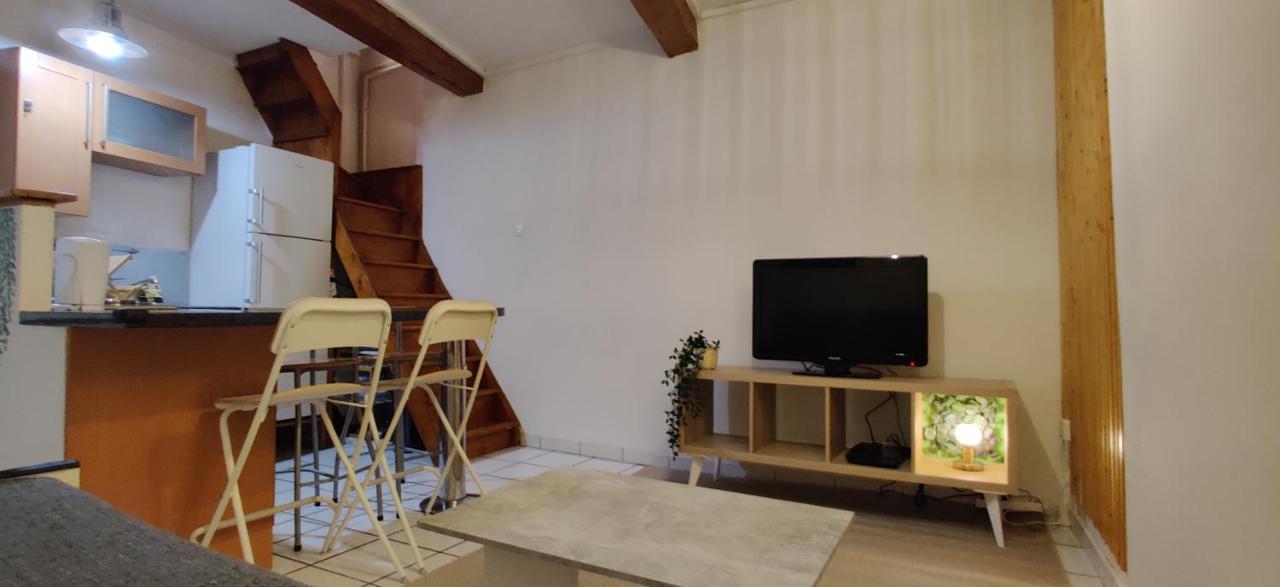 ENTRE AIX ET MARSEILLE - Petite maison à Auriol Extérieur photo