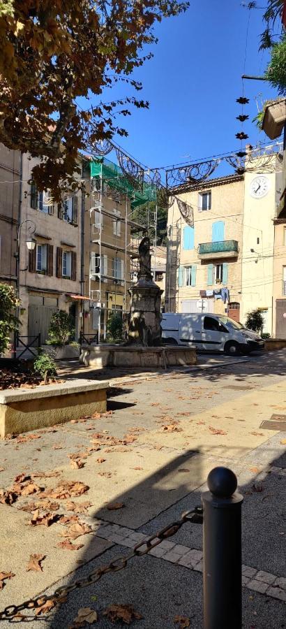 ENTRE AIX ET MARSEILLE - Petite maison à Auriol Extérieur photo